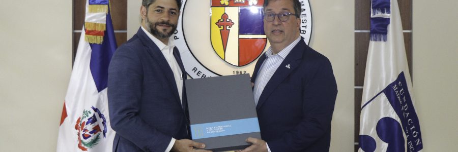 Corporación Zona Franca Santiago Respalda la Educación y la Cultura con Donación Conmemorativa de su Obra Editorial