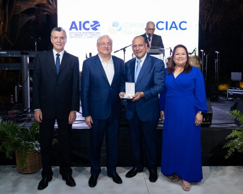 La CZFS recibe la Medalla de Honor al Mérito Empresarial otorgada por la Cámara de Comercio y Producción de Santiago